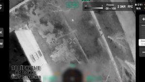 Будни войны. Ликвидация солдата ВСУ сбросом гранаты с квадрокоптера со снайперской точностью.