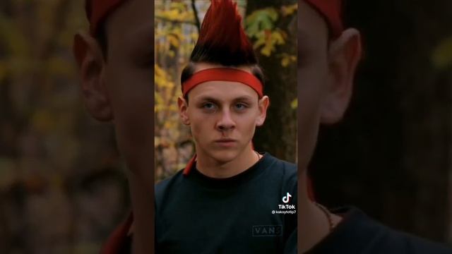 Сравнение героев Кобра кай#кобракай#cobrakai#сериал#сериалы#паренькаратист#каратэмалыш#каратэпацан#
