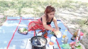 Wow! Beautiful Girl Cooking Beef With Vegetable | Village Food Factory