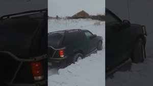 Шевроле Блейзер выбрался из снежного плена