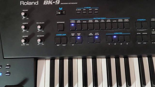 Roland BK9 - відео - огляд. смотреть онлайн
