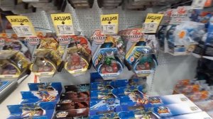 Прогулялся в ТЦ, смотрю трансформеров и другие игрушки. #трансформеры #игрушки #прогулка