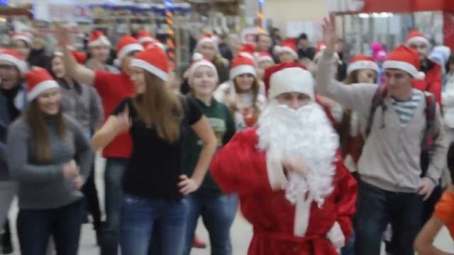 Новогодний флешмоб, Омск / New Year Flashmob In Omsk