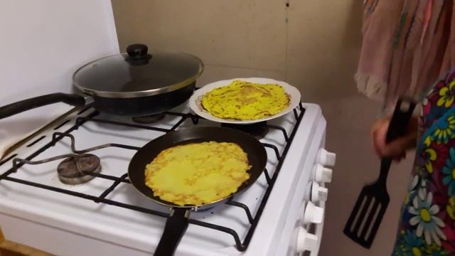 Жизнь в деревне - На рабочем месте: Готовлю кабачки !  Вкусный тортик