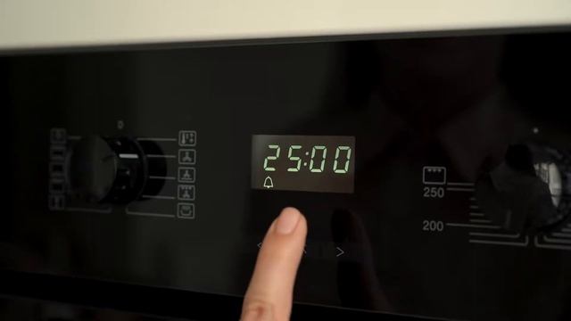 САЛАТ С ТЫКВОЙ, РИКОТТОЙ И КАПУСТОЙ КЕЙЛ смотреть онлайн