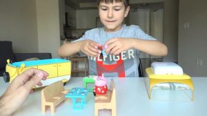 Peppa Pig's Campervan review / Peppa Pig toys unboxing / Свинка Пеппа Веселый Кемпинг / SanSanychTV