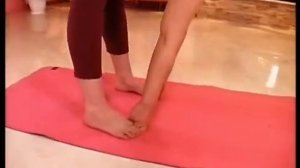 Падангуштхасана с Еленой Ульмасбаевой