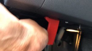 Mercedes-Benz GLA - How to open hood