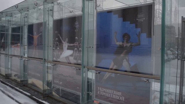 световые панели Acryled. Нестандартный монтаж на стеклянный павильон Большого Театра