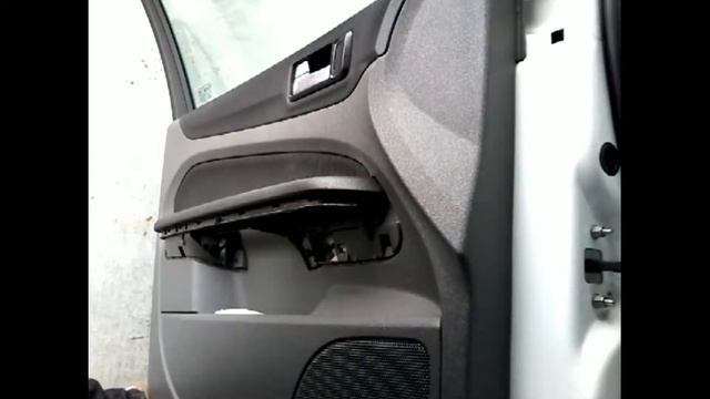 Как снять обшивку карту передней двери FORD FOCUS(2000)demontaz boczka drzwi przod/door panel remo смотреть онлайн