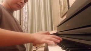 Играю rush e на пианино , но я изменил версию да легкого этапа.