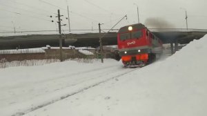 Тепловоз ТЭП70БС-214 с поездом 93 Пенза-Москва и приветливой бригадой