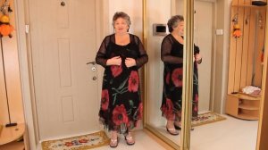 Красивая накидка на плечи  из ненужных тряпок