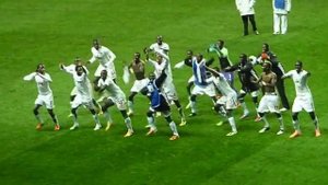 "Футболисты танцуют под Леди Гагу"