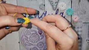 Простой цветочек крючком / How to crochet a simple flower
