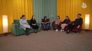 Нүхэд дундаа