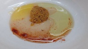 Капустный салат с жареными грибами