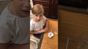 Мельникова Ксения, 1 кл., окр. мир, 14 н., практическая работа «Готовим морскую воду»