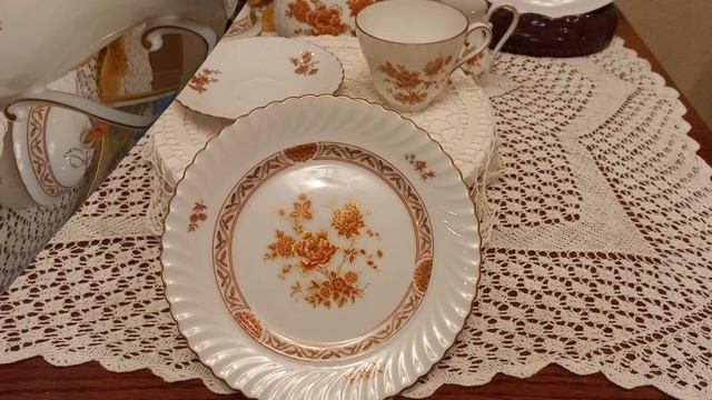 Осенняя палитра на фарфоре... смотреть онлайн