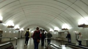 Москва 173 станция метро Чеховская лето день