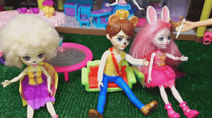 Мультики Enchantimals Прививка! Играем в доктора. Куклы энчантималс Видео для детей