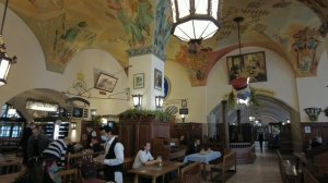 Мюнхен. Пивная HOFBRAUHAUS. Праздник пива