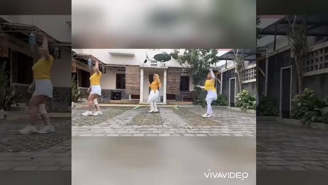 What you waiting for line dance choreo by Iin Setiaji(INA) Demo by: Lisa,Priya,nita смотреть онлайн