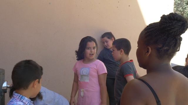 Follow My Footsteps : Spanish Edition смотреть онлайн