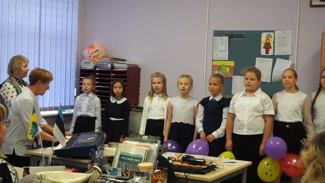 Поздравление учителей смотреть онлайн