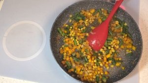 Рис с овощами и курицей по-азиатски?