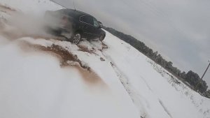 Toyota Vitz 4wd против Passat 4motion