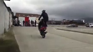 Stunt Suzuki ZZ inch up sport