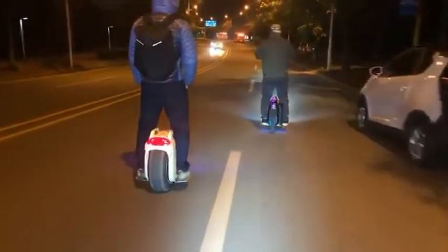 New big EUC. Новое огромное моноколесо. Aikesu A8 смотреть онлайн