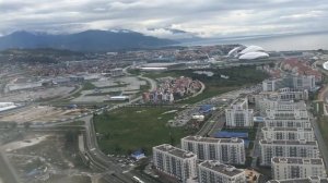 Посадка сухой суперджет 100. Международный аэропорт Сочи. Полет над Олимпийским парком.
