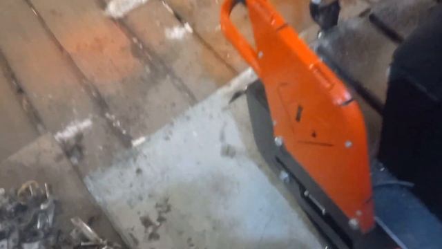 Натяжка гусеницы БУРЛАК АЗИМУТ, итоги карбюратора PZ 30. смотреть онлайн