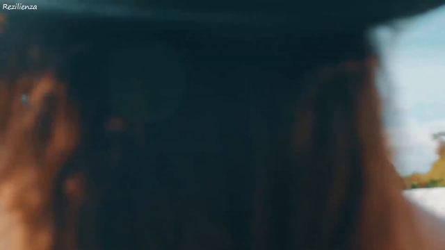 Zivert - Зелёные волны (Премьера клипа)