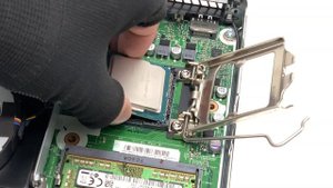 HP ProDesk 400 G3 DM のCPUを交換する方法