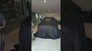 Подарил жене машину!