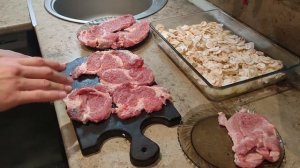 Мясо по-французски с картофелем и грибами (в духовке)