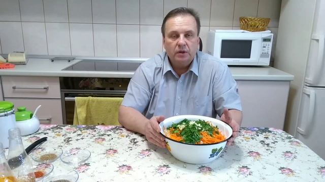 Розовый салат из красной капусты по корейски