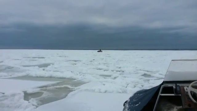 Аэролодка "Алёна" во льдах. Финский залив.Часть 1 смотреть онлайн