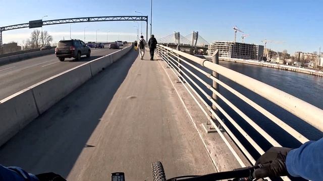 На велосипеде от первого лица. смотреть онлайн