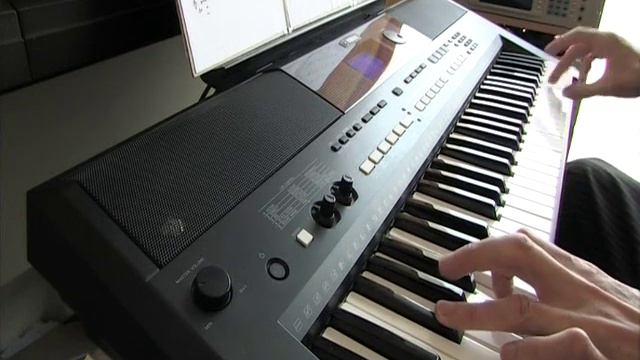 YAMAHA E433 DAFT PUNK GET LUCKY смотреть онлайн