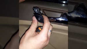 Как снять переднюю обшиву двери на GL 450 4 matik