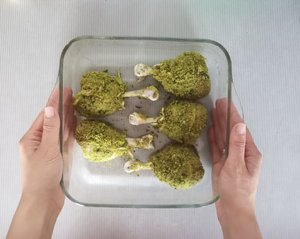 ИДЕАЛЬНЫЙ РЕЦЕПТ КУРИНЫХ НОЖЕК! Сочные куриные голени в духовке! Куриные ножки в зеленой панировке.