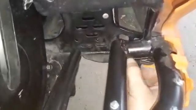 Установка узких подножек на снегоход Ski-Doo Summit смотреть онлайн