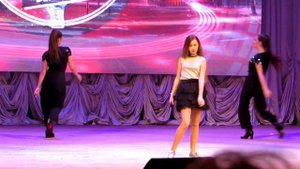 Анастасия Гладилина ))))  Станцуй лучше 2.0