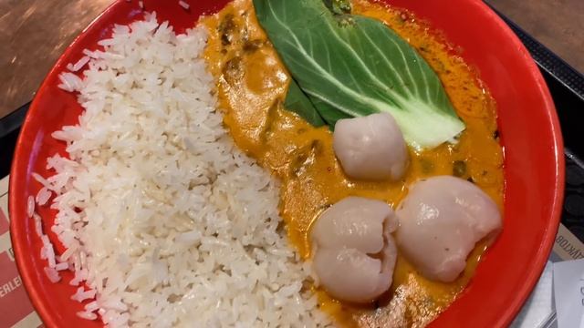 Мукбанг. Как ЦЫГАНЕ пробовали ИНДОНЕЗИЙСКУЮ кухню. Так всё таки лОсось или лосОсь?