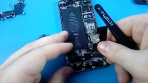Не включается / Не заряжается Аpple IPhone 5s