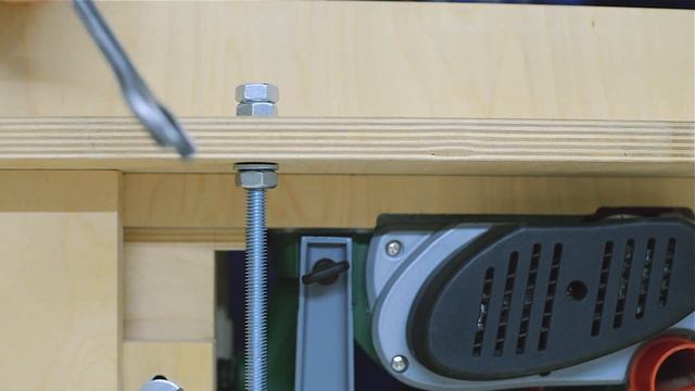 Мобильный Фуганок из Электрорубанка! С Подстройкой Угла Строгания.